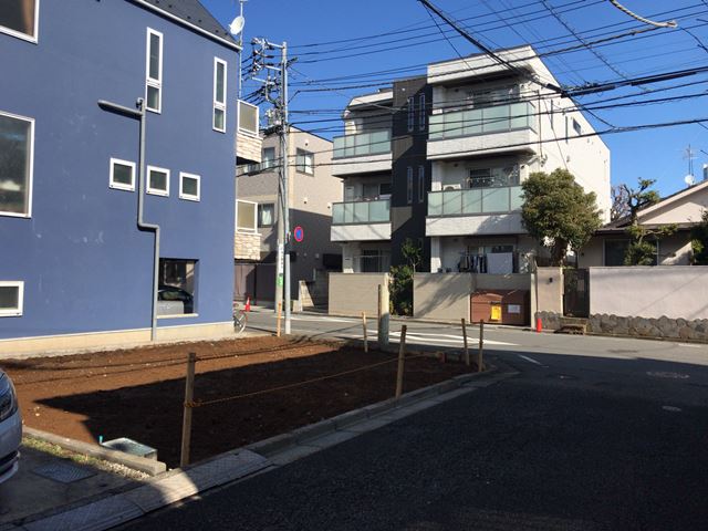 東京都渋谷区西原の木造3階建て家屋解体工事後の様子です。